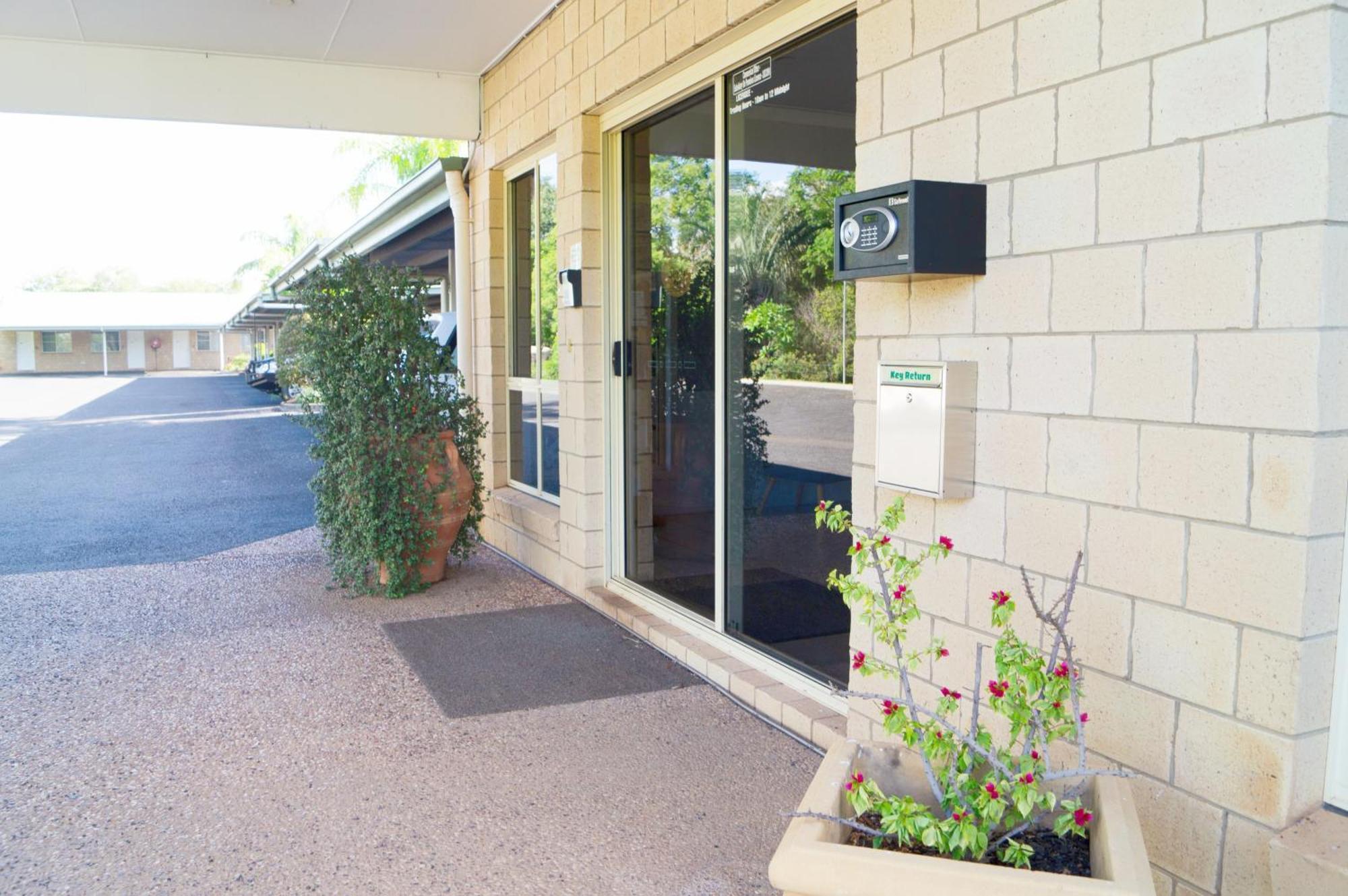 Jacaranda Country Motel Saint George Esterno foto